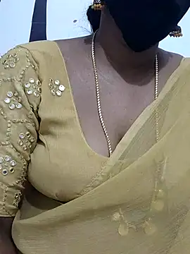 Snapshot of Tamil_Meera12 chatting on September 25, 6:44 pm Tamil Meera12 online show from September 25, 6:44 pm