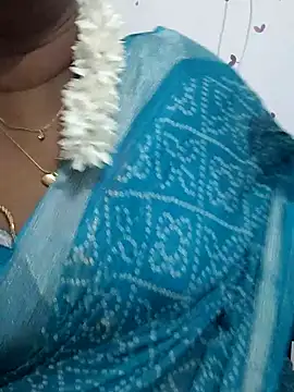 Snapshot of Tamil_Meera12 chatting on September 30, 6:51 am Tamil Meera12 online show from September 30, 6:51 am