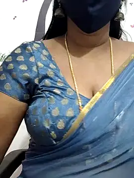 Snapshot of Tamil_Meera12 chatting on October 7, 6:32 am Tamil Meera12 online show from October 7, 6:32 am