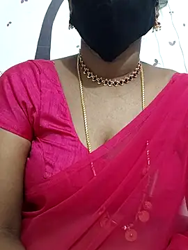 Snapshot of Tamil_Meera12 chatting on October 12, 6:23 am Tamil Meera12 online show from October 12, 6:23 am
