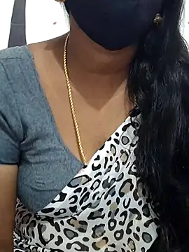 Snapshot of Tamil_Meera12 chatting on October 24, 7:38 am Tamil Meera12 online show from October 24, 7:38 am