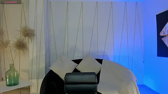 BeccaBaxter online show from March 18, 11:57 am