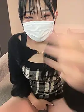 Snapshot of Rara__oo chatting on February 13, 4:43 am Rara oo online show from February 13, 4:43 am