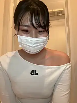 Snapshot of Rara__oo chatting on February 26, 6:15 am Rara oo online show from February 26, 6:15 am