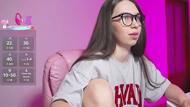 Arianahot777 online show from May 25, 8:15 pm
