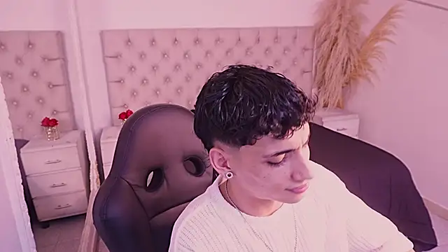 JhoanLeandro online show from June 26, 2:05 am