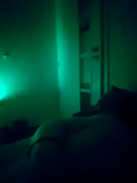 bouraktom6 online show from October 18, 4:37 am