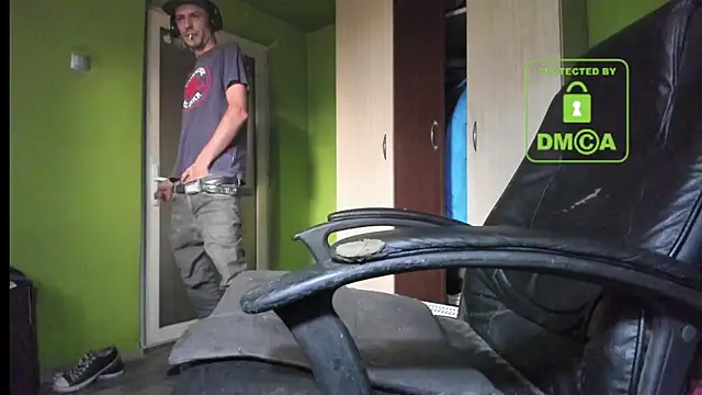 BigCumShoot online show from September 28, 6:52 am