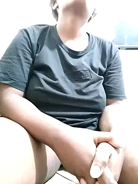 Snapshot of Desire_Doll chatting on February 5, 8:14 pm Desire Doll online show from February 5, 8:14 pm