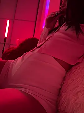  BbFreya online show from February 9, 9:05 am