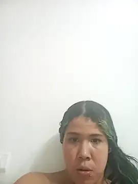 Snapshot of kimberlitaz chatting on February 5, 10:19 am kimberlitaz online show from February 5, 10:19 am