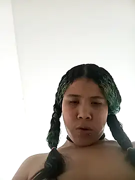 Snapshot of kimberlitaz chatting on February 7, 10:08 am kimberlitaz online show from February 7, 10:08 am