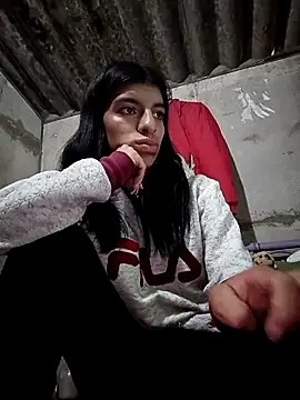 Ariell Kieran online show from February 19, 9:03 pm