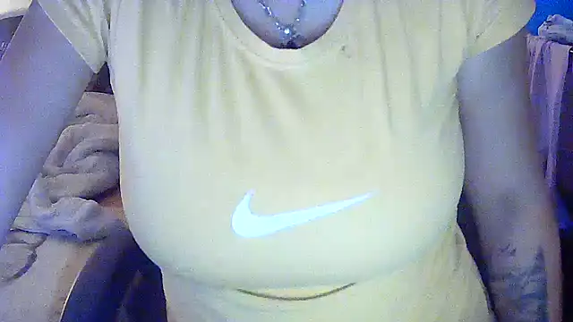 Snapshot of Cicamica12 chatting on November 20, 7:24 pm Cicamica12 online show from November 20, 7:24 pm