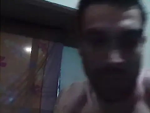 Snapshot of beatle666 chatting on February 13, 12:35 am beatle666 online show from February 13, 12:35 am