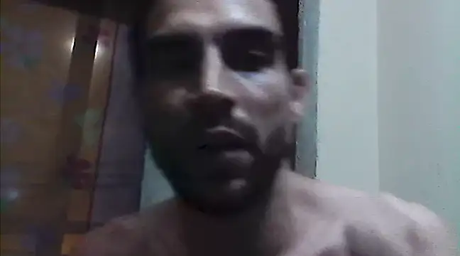 Snapshot of beatle666 chatting on March 1, 2:48 am beatle666 online show from March 1, 2:48 am