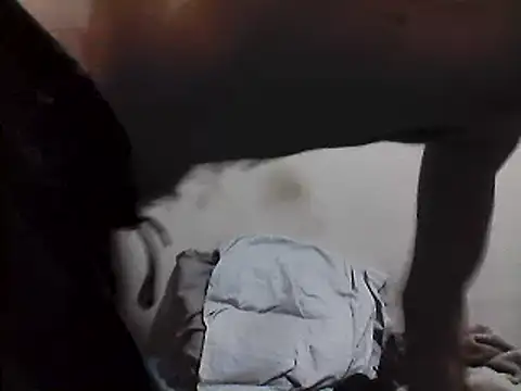 Snapshot of beatle666 chatting on March 4, 3:44 am beatle666 online show from March 4, 3:44 am