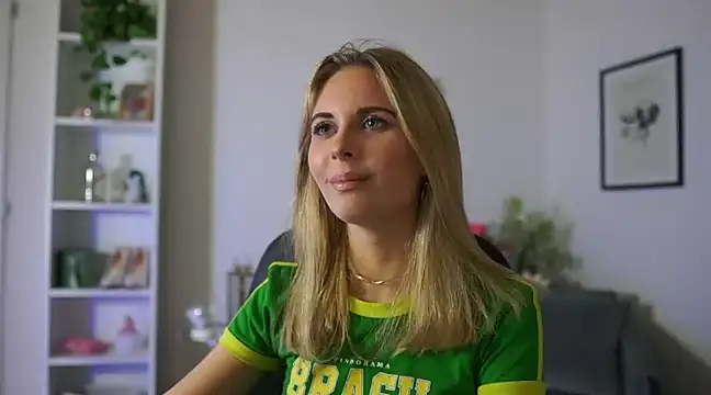 catecrago  online show from February 8, 1:54 pm