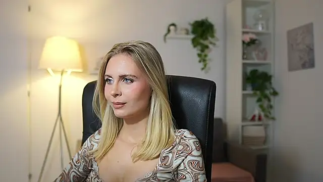 catecrago  online show from October 8, 1:20 pm