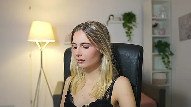 catecrago  online show from December 5, 9:29 am