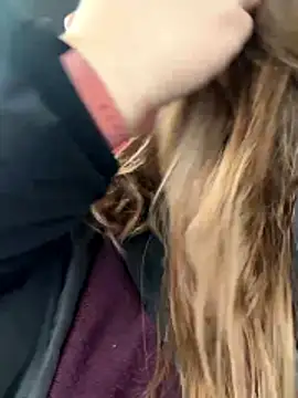 Lars-Lola online show from December 3, 12:36 pm