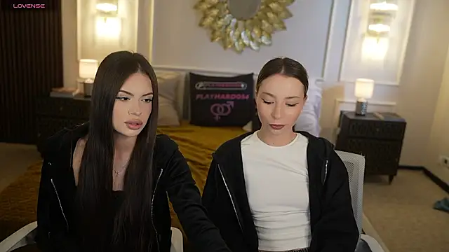 Snapshot of Milana_angell chatting on March 20, 12:43 pm Milana angell online show from March 20, 12:43 pm