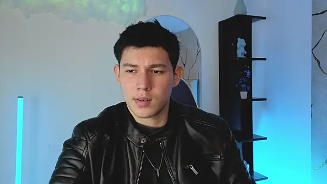 JamesCr  online show from May 23, 3:16 pm