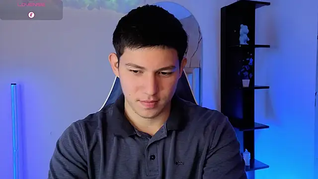 JamesCr  online show from May 27, 12:24 pm