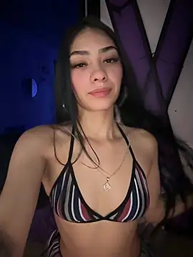 Snapshot of TayylorSexx chatting on March 6, 3:47 am TayylorSexx online show from March 6, 3:47 am