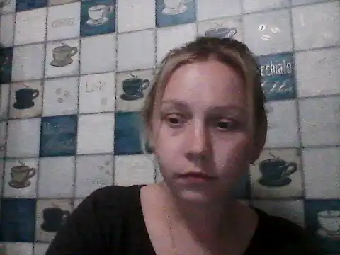Snapshot of Anna_wey chatting on June 5, 7:19 pm Anna wey online show from June 5, 7:19 pm