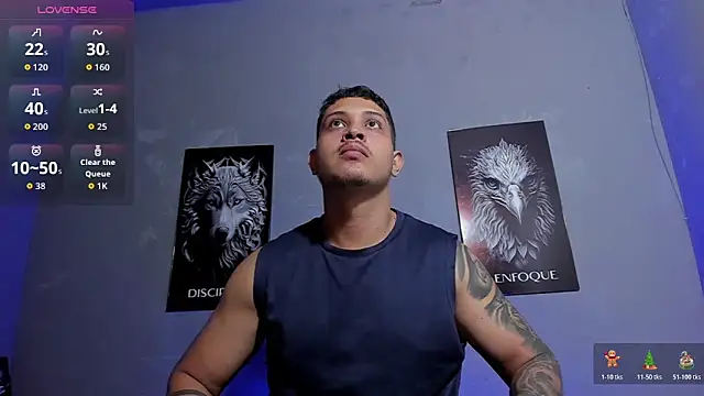 Snapshot of JohanSmith chatting on February 6, 12:15 am JohanSmith online show from February 6, 12:15 am