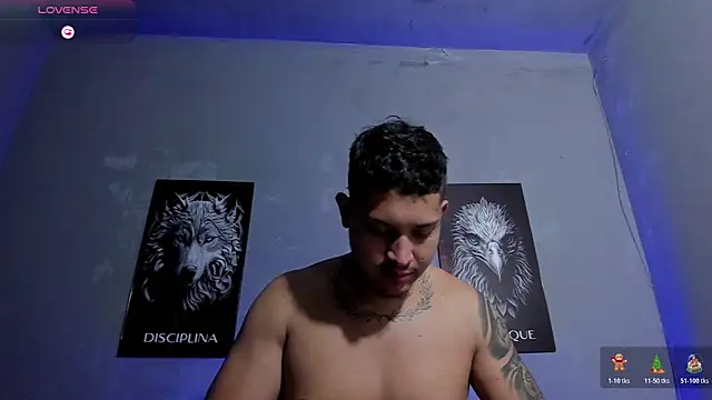 Snapshot of JohanSmith chatting on February 15, 3:25 am JohanSmith online show from February 15, 3:25 am