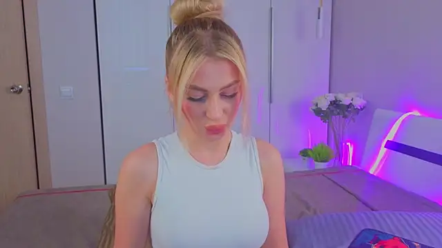 AnitaLamb online show from October 8, 6:22 am