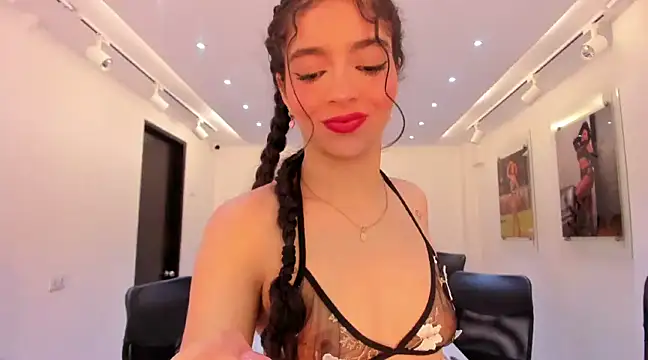 Snapshot of LilibetAndStrong chatting on March 22, 5:17 am LilibetAndStrong online show from March 22, 5:17 am