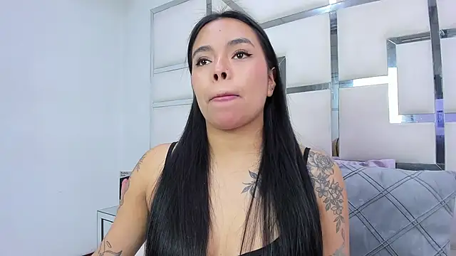 ZoeWan69 online show from June 9, 12:06 pm