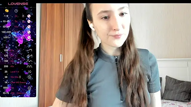 Cute  Nana online show from November 2, 4:15 am