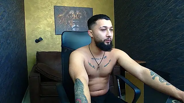 Snapshot of JaceZachary chatting on March 10, 9:21 am JaceZachary online show from March 10, 9:21 am