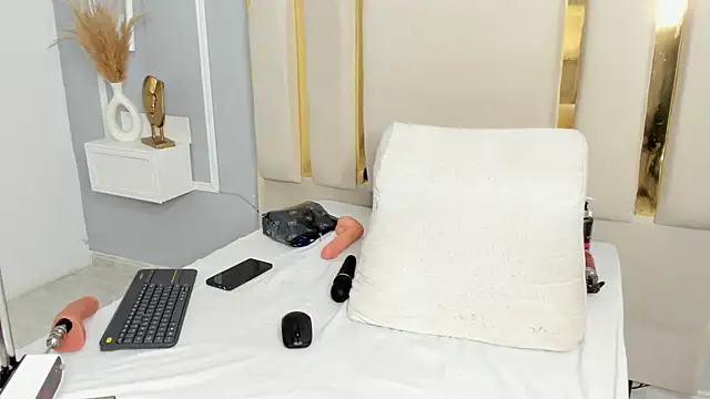 emmysandoval online show from February 28, 1:01 pm