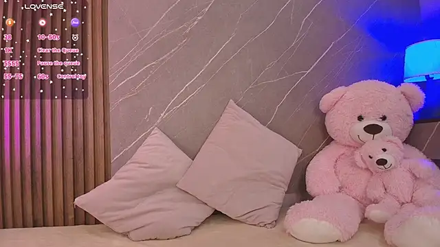 ariana jhonson1 online show from March 17, 12:30 pm