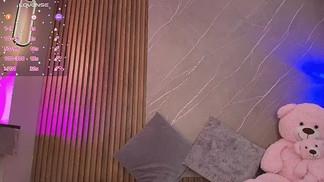 ariana jhonson1 online show from March 25, 12:22 pm