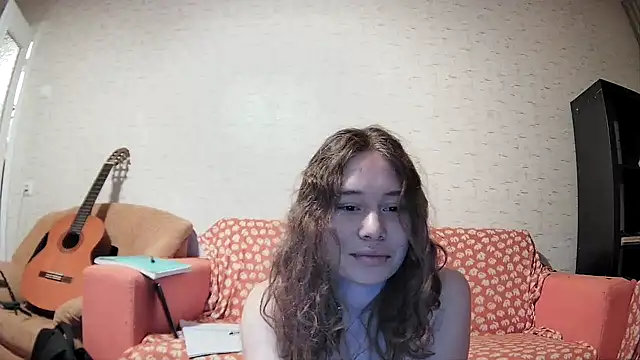 Snapshot of girliemilk chatting on February 10, 6:35 pm girliemilk online show from February 10, 6:35 pm