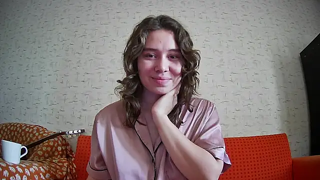 Snapshot of girliemilk chatting on November 4, 6:56 am girliemilk online show from November 4, 6:56 am