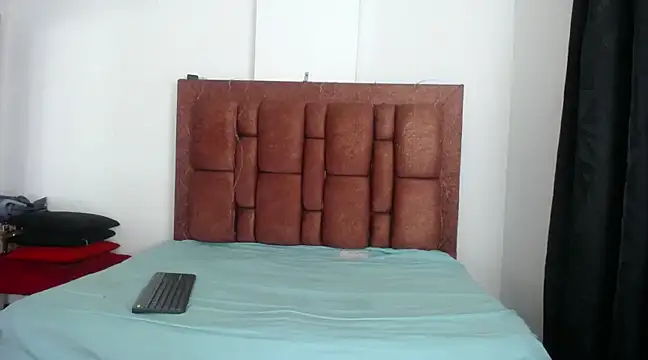 vKatalinacooper online show from February 10, 3:35 am