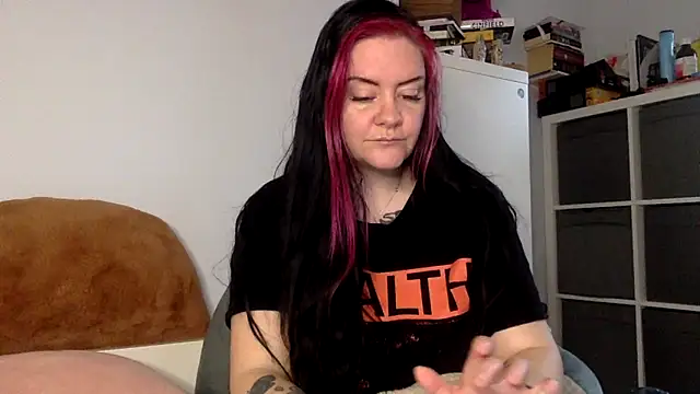 AureliaXOX online show from February 15, 11:30 am