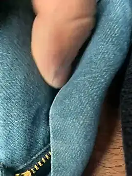 Snapshot of sark0606 chatting on February 22, 1:02 pm sark0606 online show from February 22, 1:02 pm