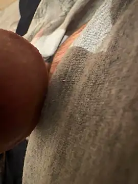 Snapshot of sark0606 chatting on March 2, 5:42 pm sark0606 online show from March 2, 5:42 pm