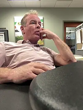 hintly online show from February 6, 9:18 pm