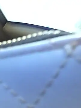 Snapshot of beautifulme23 chatting on January 13, 2:00 pm beautifulme23 online show from January 13, 2:00 pm