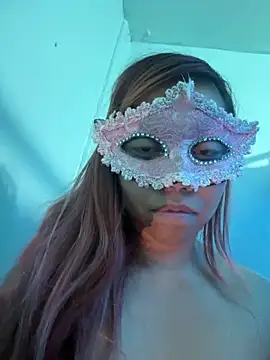 sharonlopez9611 online show from April 5, 3:36 am