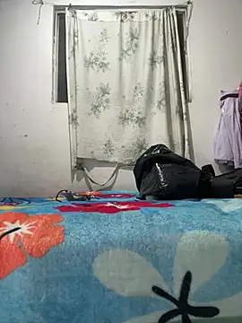sharonlopez9611 online show from July 13, 3:09 am